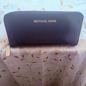 Michael Kors Dark Blue Zip Around Wallet